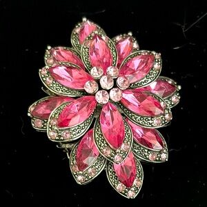 3D Pink Floral pendant/Brooch